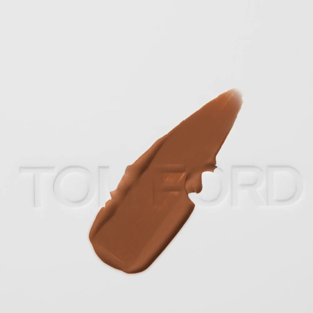 TOM FORD Shade and Illuminate Soft Radiance Foundation SPF 50 Shade 10.5 Mocha